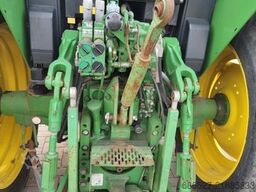 John Deere 6230