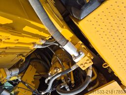 Caterpillar CAT 330D2L / EXCAVATOR
