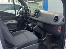 MERCEDES-BENZ Sprinter 314 AUTOMATIK NAVI TOTWINKEL KAMERA LED