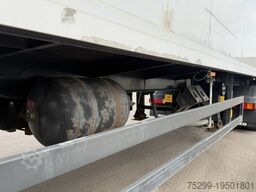  HSA 21 Koffer mit Hebebühne / Swiss-Vehicle