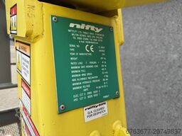 NIFTYLIFT HR12NDE Knikarmhoogwerker / Arbeitsbuhne HYBRIDE Kubota diesel 4x2 2014