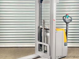 Jungheinrich EJC 214 - Service Neu - Triplex 5,35 Bj 2020