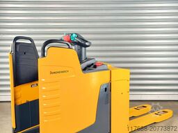 Jungheinrich ERE 225 FP - Servcie Neu - Batterie 85% - Garantie