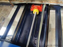 HWACHEON VESTA-1050B with BT50 main spindle