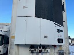 Schmitz Cargobull box semi-trailer with refrigeration/freezer unit
