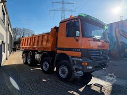 MERCEDES-BENZ 4143 Actros MP1 3-Seiten-Kipper Bordmatic 8x6