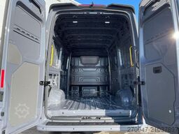 MAN TGE 3.200 L3H3 Kasten 4x4 Individual S ACC STHZ