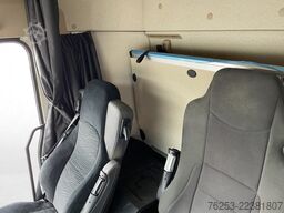Mercedes-Benz Actros 1846L **Nutzung als Fahrschul-Lkw mög.** **Fahrschulausstattung**