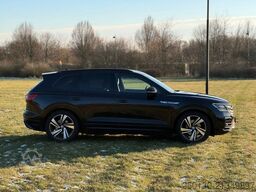 VOLKSWAGEN Touareg R-Line 4Motion