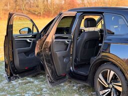 VOLKSWAGEN Touareg R-Line 4Motion