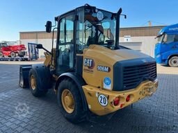 CAT 906M / 2020 / nur 480h / Gabel / Schaufel