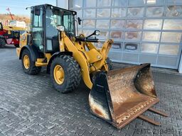 CAT 906M / 2020 / nur 480h / Gabel / Schaufel