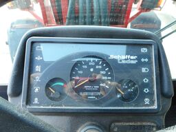 Schäffer 900 T mit Teleskoparm