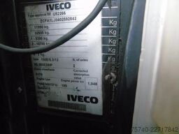 Iveco Eurocargo 150E25 + lift + euro 5 EEV + 3P