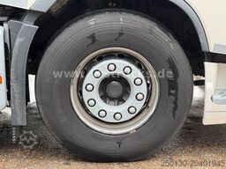 VOLVO FH 430 4x2 Schmitz Koffer Carrier Kühlung