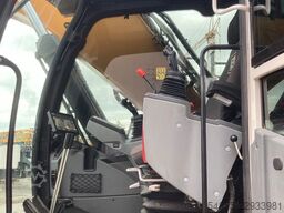 LIEBHERR R924