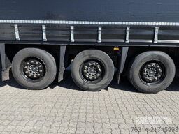 Schmitz Cargobull Curtainsider Standard