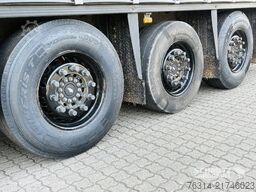 Schmitz Cargobull Curtainsider Standard Getränke