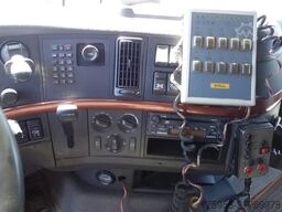 Volvo FH 16.550 STEELSPRINGS MANUAL GEARBOX,AIRCO,RET...