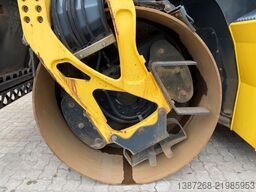 BOMAG BW174AP-4 AM / 2011 BJ / Streuer