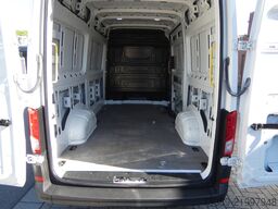 VW Crafter  35L2H2 177PS Automatik ACC