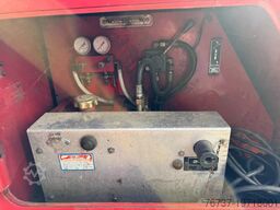 Toyota LANDCRUISER **RECOVERY TRUCK-WINCH**