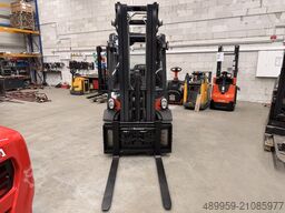 Linde H30T-02