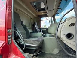 DAF CF 75.310 EURO 5 FT BURGERS BOX TAIL LIFT AIRCO