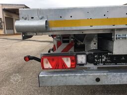 Fliegl 3-Achs Plateau Sattel SDS 380 Mega