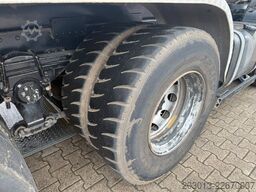 MAN 32.430 8x4 BB Betonmischer