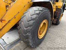 CATERPILLAR 962M Radlader 20,2 Ton *Schaufel