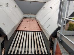 Constmach Vibrating Feeder Bunker Vibrating Feeder Bunker 80 to 50 T/H