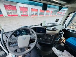 VOLVO Volvo FH 500 8x4 Kran F705 R.2.7 L436 V20 NEUES