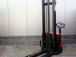 SCHORR Elektro Stapler 2,5m / 3m / 3,5m