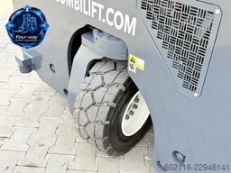 Combilift C3000 GAS TRIPLEX 5600 FREE LIFT