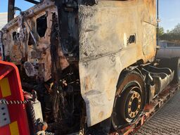 DAF XG + 480 FT Brandschaden