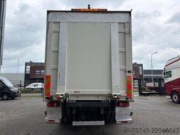 Volvo FL 12.240 + BLAD VERING + LOADLIFT 2.5t + LOW KM