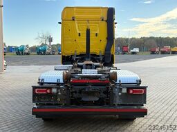 MERCEDES-BENZ Actros 2551 Abrollkipper Hyva