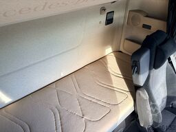 MERCEDES-BENZ Actros 2551 Abrollkipper Hyva