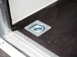 Blyss F1330HD | RAMPE | SEITENTÜR 305X146X180CM 1300KG KOFFERANHÄNGER