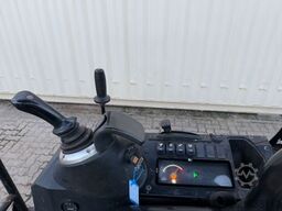 JCB 16C-1 /2022 BJ/ 847 H / verbr. Laufwerk/2xLöffel