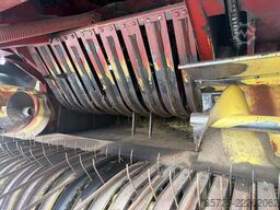 New Holland D2000