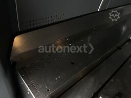 VW T5 Transporter 2,0 Benzin *Leichen/Bestattung*