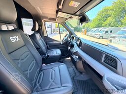 RENAULT Master STX 5 Sitzer Haras ex. Lang Automatik