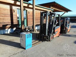 Linde E25H-01/600 mit Freihubmast