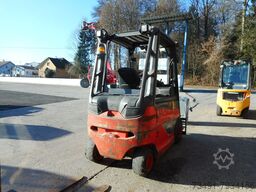 Linde E25H-01/600 mit Freihubmast