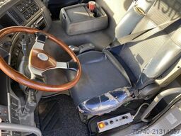 Volvo FM 370 + Euro 5 + Palfinger Z-Q170 Crane + 30to...