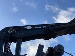 Volvo FM 370 + Euro 5 + Palfinger Z-Q170 Crane + 30to...