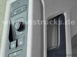 VOLKSWAGEN T6.1 Transporter Kombi lang 8 Sitzer Klima