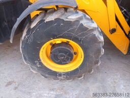 JCB 3CX-4T